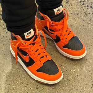 2022 Dunk High GS 'Halloween Pumpkin' Black/Safety Orange Size 4Y (cm23)